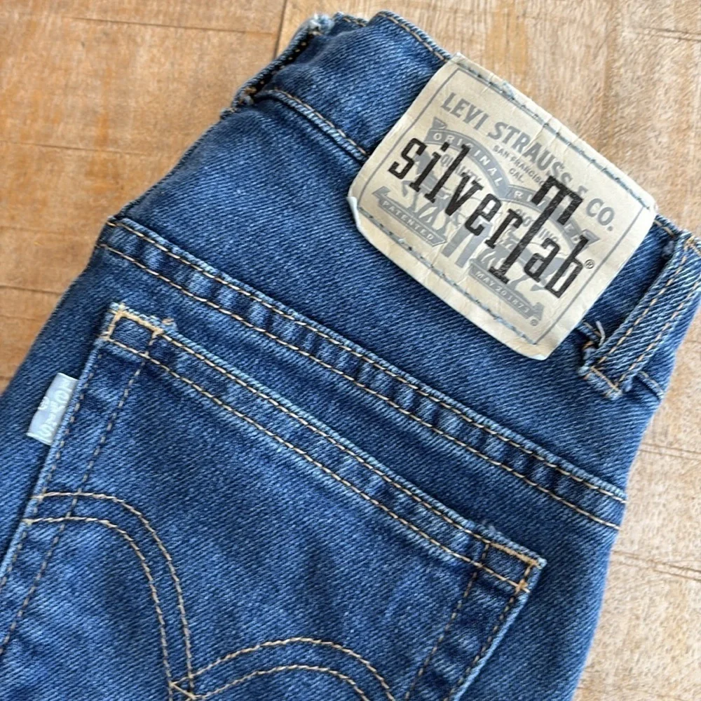 NWOT Levi’s Silver Tab mini mom jeans size 8 reg